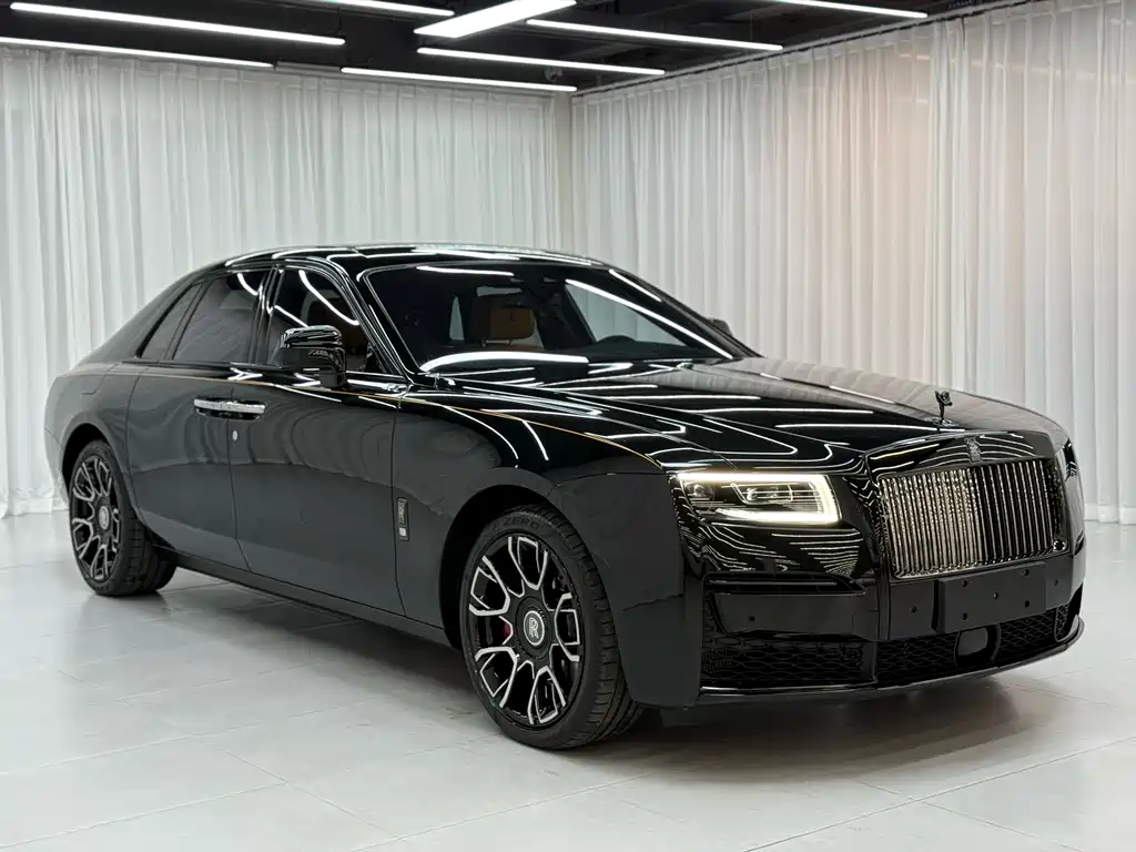 Rolls-Royce Ghost 2022 6.7T Black Badge 2022 - thumbnail 4