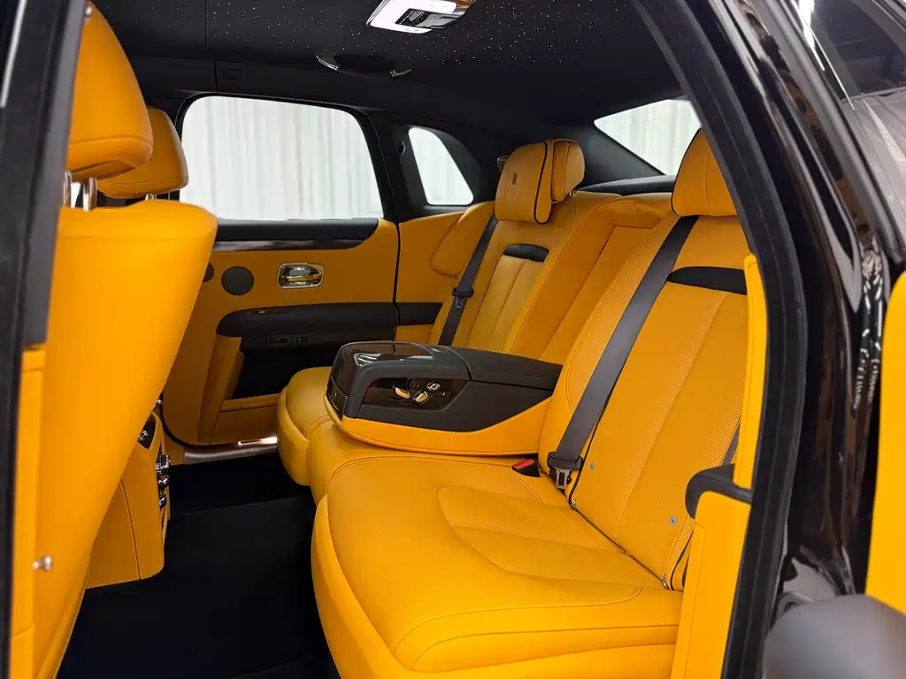 Rolls-Royce Ghost 2022 6.7T Black Badge 2022 - thumbnail 11