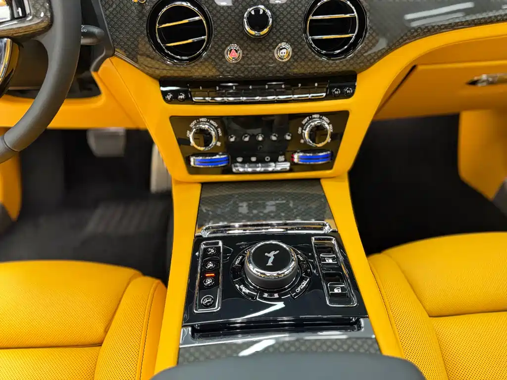 Rolls-Royce Ghost 2022 6.7T Black Badge 2022 - thumbnail 15