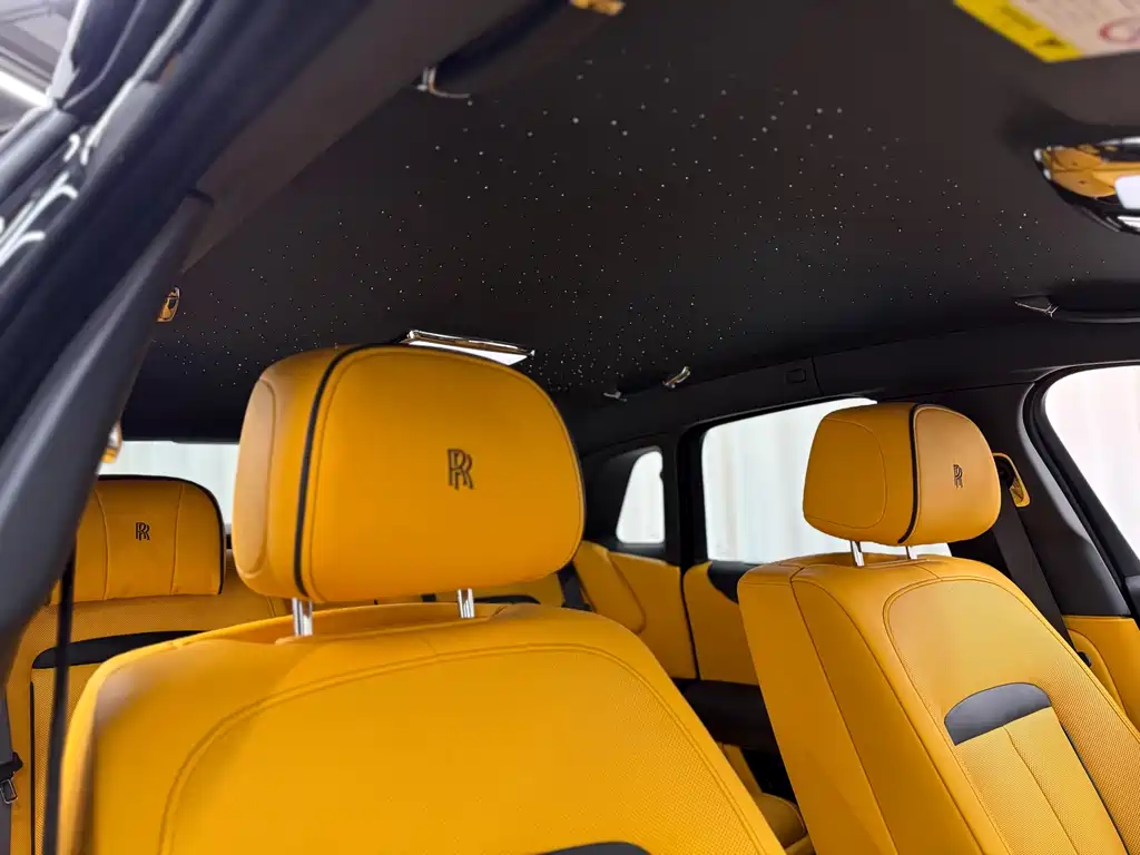 Rolls-Royce Ghost 2022 6.7T Black Badge 2022 - thumbnail 19