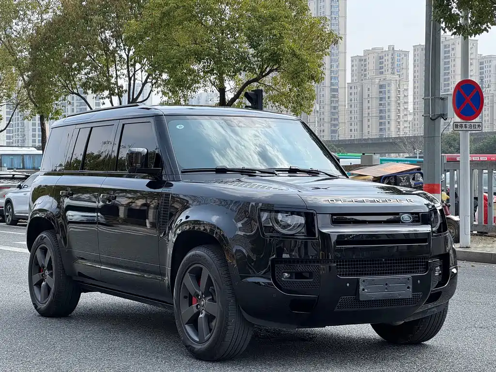 Land Rover Land Rover Defender 2025 110 3.0T P400 X-Dynamic HSE 2025