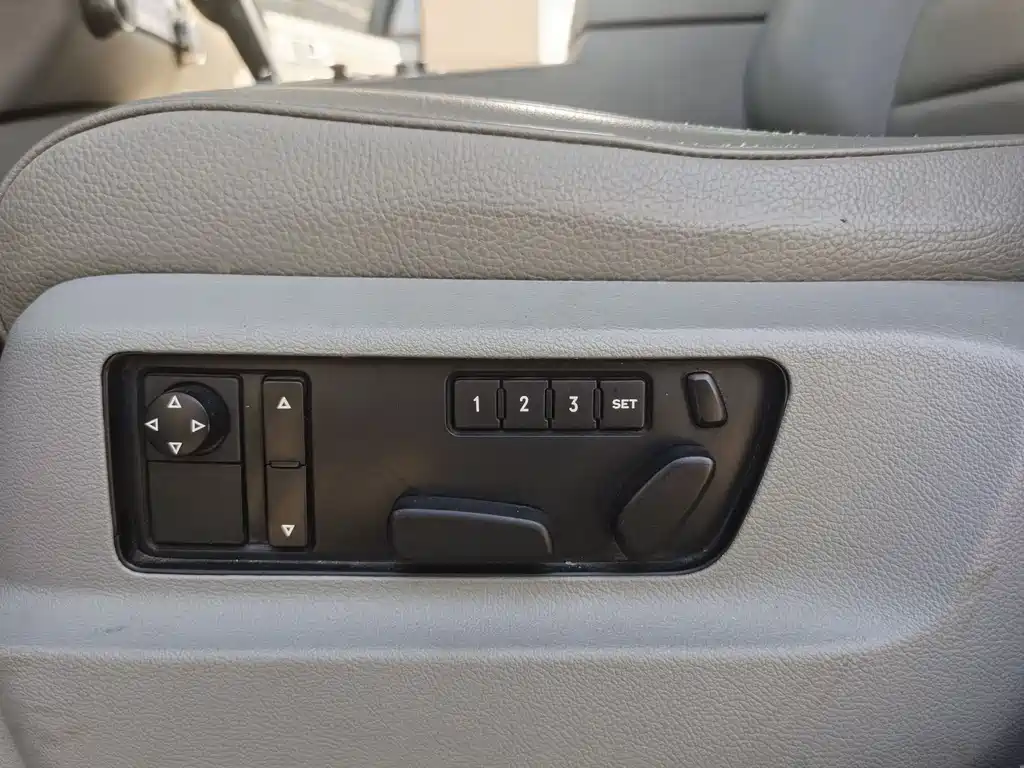 Volkswagen Volkswagen Touareg 2007 4.2L Ultimate Edition 2008 - thumbnail 12