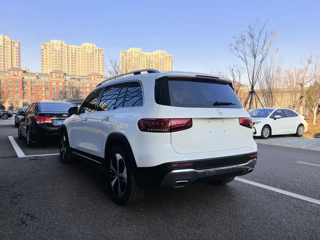 Mercedes-Benz Mercedes-Benz GLB 2022 Facelift GLB 200 Style 2022 - thumbnail 4