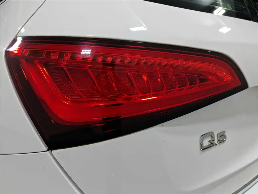 Audi Audi Q5 2017 40 TFSI Technology Edition 2017 - thumbnail 14