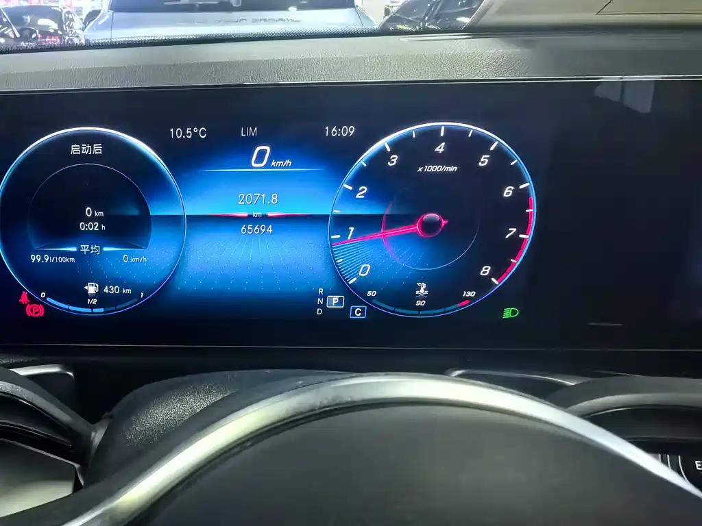 Mercedes-Benz Mercedes-Benz GLB 2022 Facelift GLB 200 Style 2022 - thumbnail 16