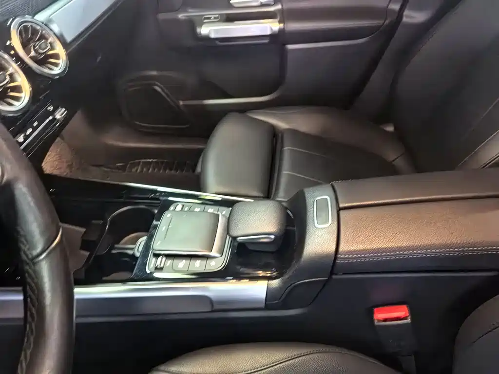 Mercedes-Benz Mercedes-Benz GLB 2022 Facelift GLB 200 Style 2022 - thumbnail 19
