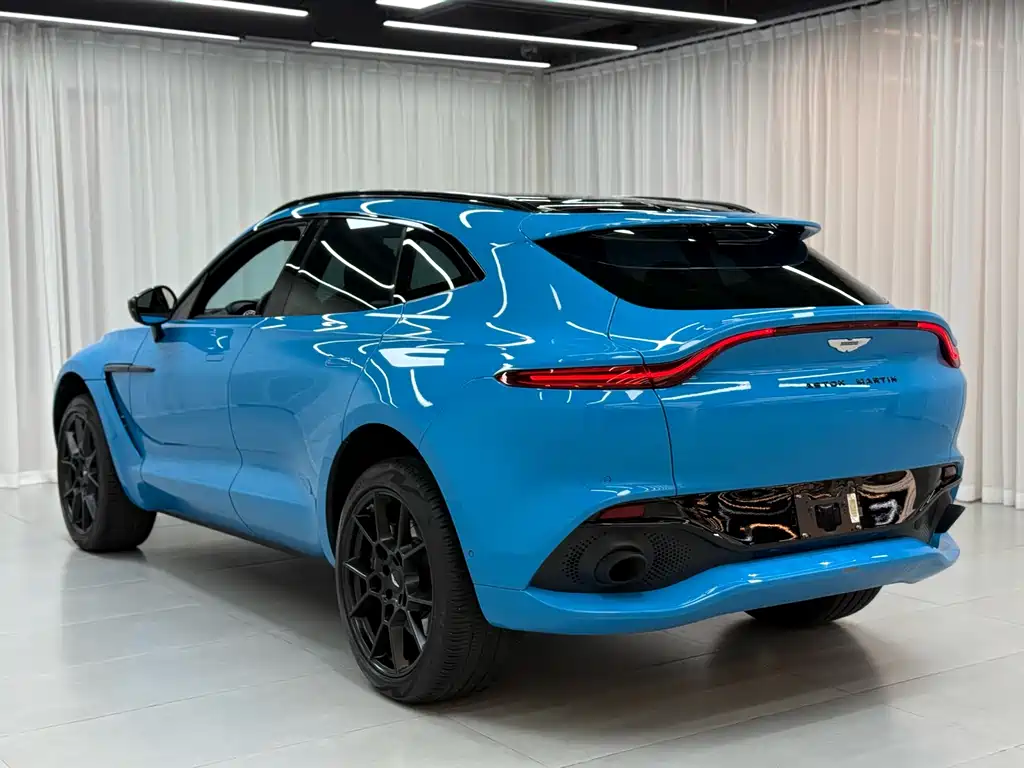 Aston Martin Aston Martin DBX 2022 3.0T Straight-Six 2023 - thumbnail 6