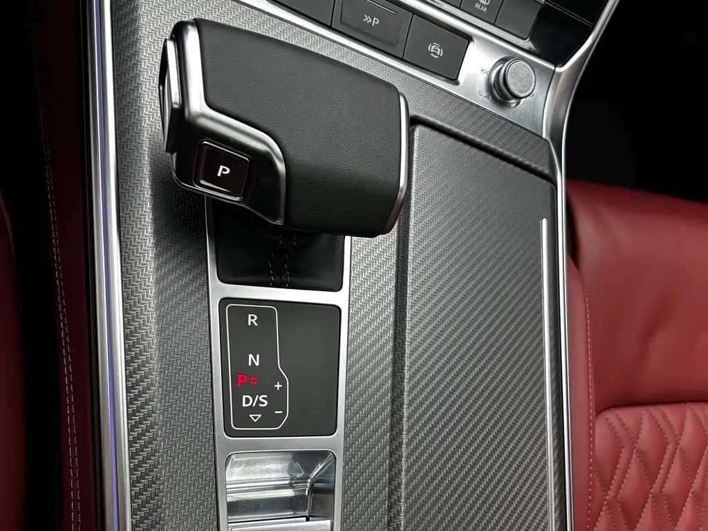 Audi Audi A7L 2024 45 TFSI quattro S-line Black Knight Edition 2024 - thumbnail 11