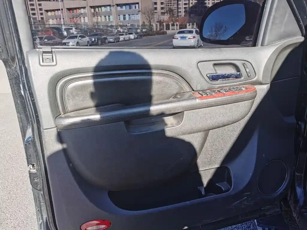 Cadillac Cadillac Escalade 2010 6.0 Hybrid 2011 - thumbnail 21