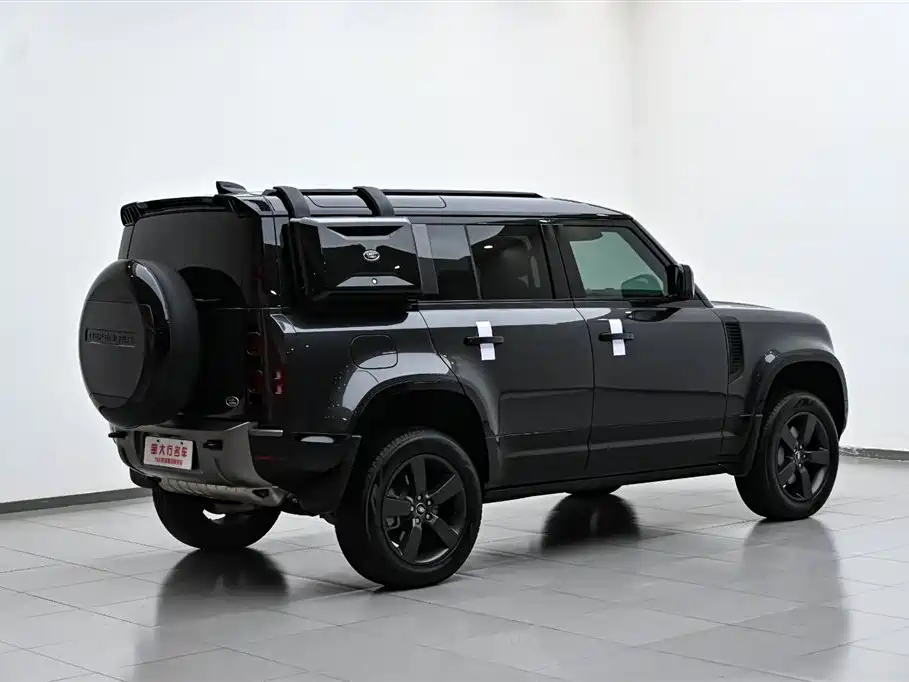 Land Rover Land Rover Defender 2024 110 3.0T P400 X-DYNAMIC HSE 2024 - thumbnail 7