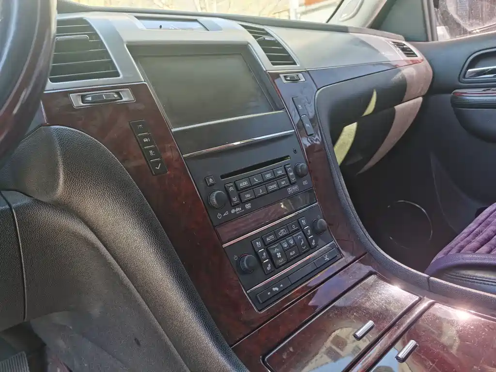 Cadillac Cadillac Escalade 2010 6.0 Hybrid 2011 - thumbnail 29