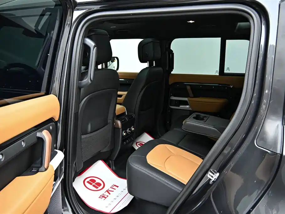 Land Rover Land Rover Defender 2024 110 3.0T P400 X-DYNAMIC HSE 2024 - thumbnail 14