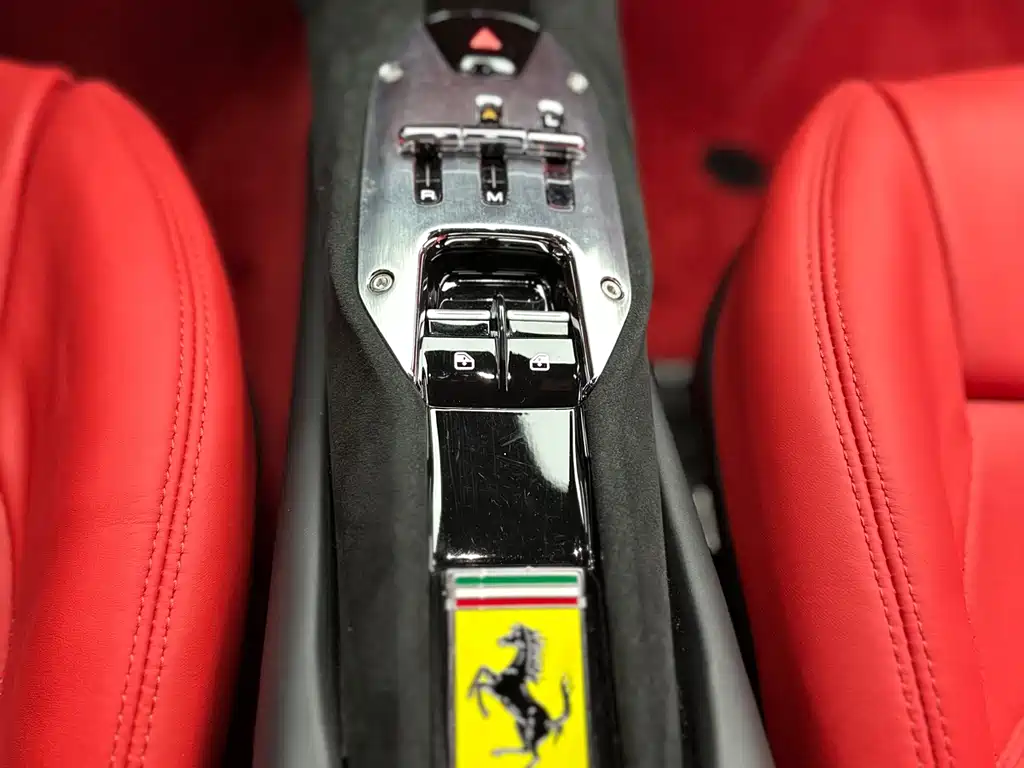 Ferrari Ferrari 296 GTB 2021 3.0T V6 2024 - thumbnail 17
