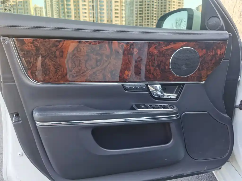 Jaguar Jaguar XJ 2011 XJL 3.0 Panoramic Business Edition 2011 - thumbnail 16