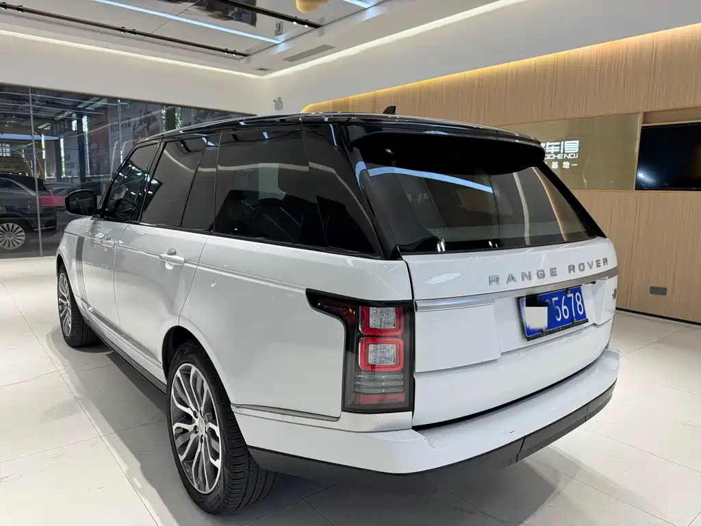 Land Rover Range Rover 2015 3.0 TDV6 Vogue 2016 - thumbnail 4