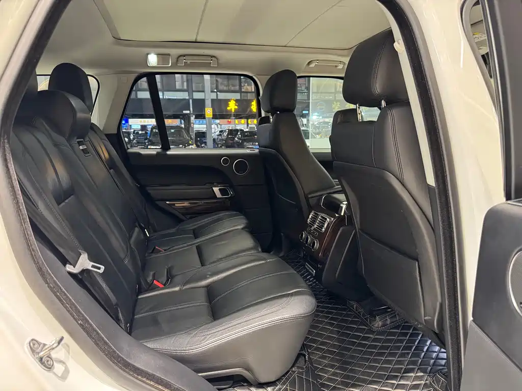 Land Rover Range Rover 2015 3.0 TDV6 Vogue 2016 - thumbnail 14