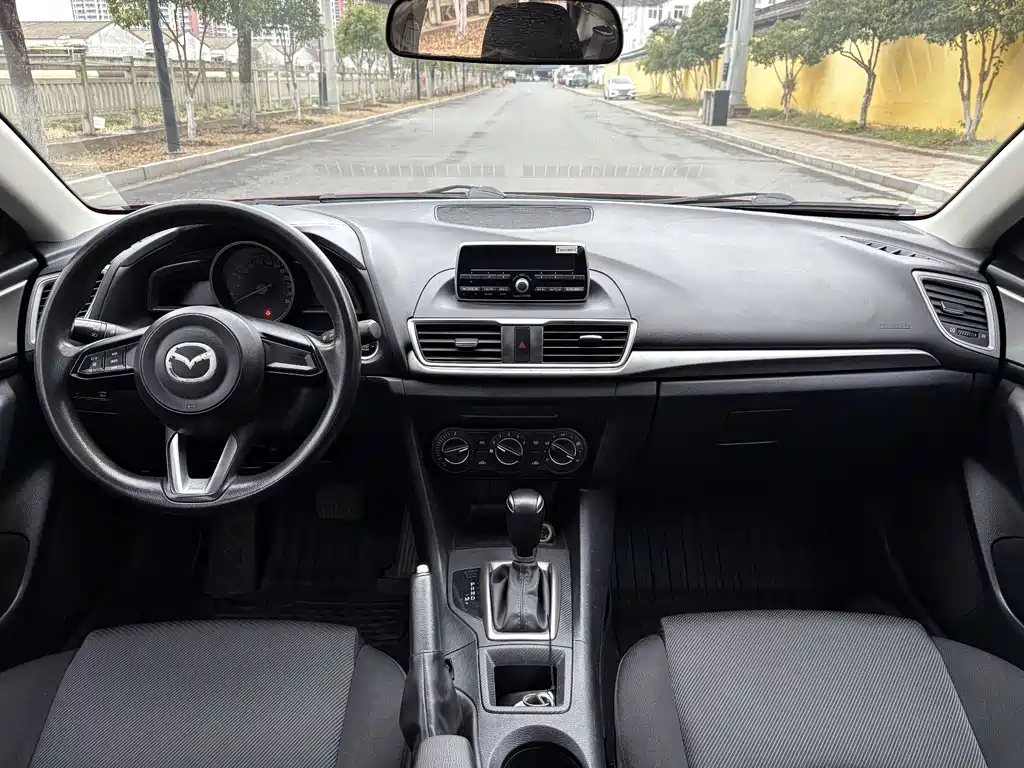 Mazda Mazda 3 Axela 2017 Sedan 1.5L Automatic Comfort Model China V 2017 - thumbnail 6