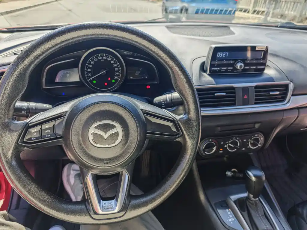 Mazda Mazda 3 Axela 2017 Sedan 1.5L Automatic Comfort Model China V 2017 - thumbnail 15