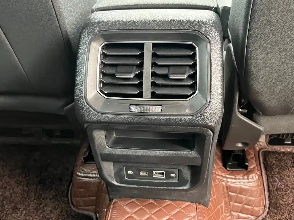 Volkswagen Tiguan L 2022 330TSI Automatic 2WD Comfort Edition 2021 - thumbnail 19