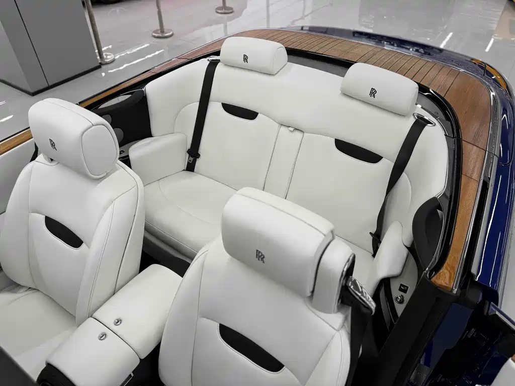 Rolls-Royce Phantom 2007 6.7L Soft-Top Convertible 2012 - thumbnail 15