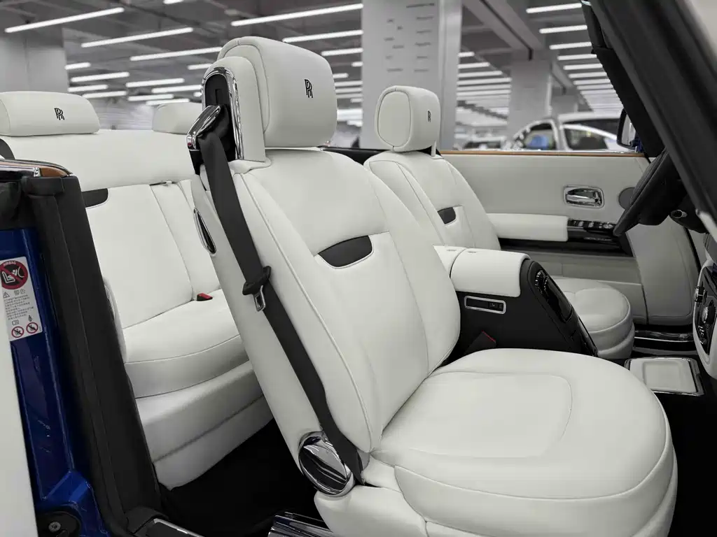Rolls-Royce Phantom 2007 6.7L Soft-Top Convertible 2012 - thumbnail 16