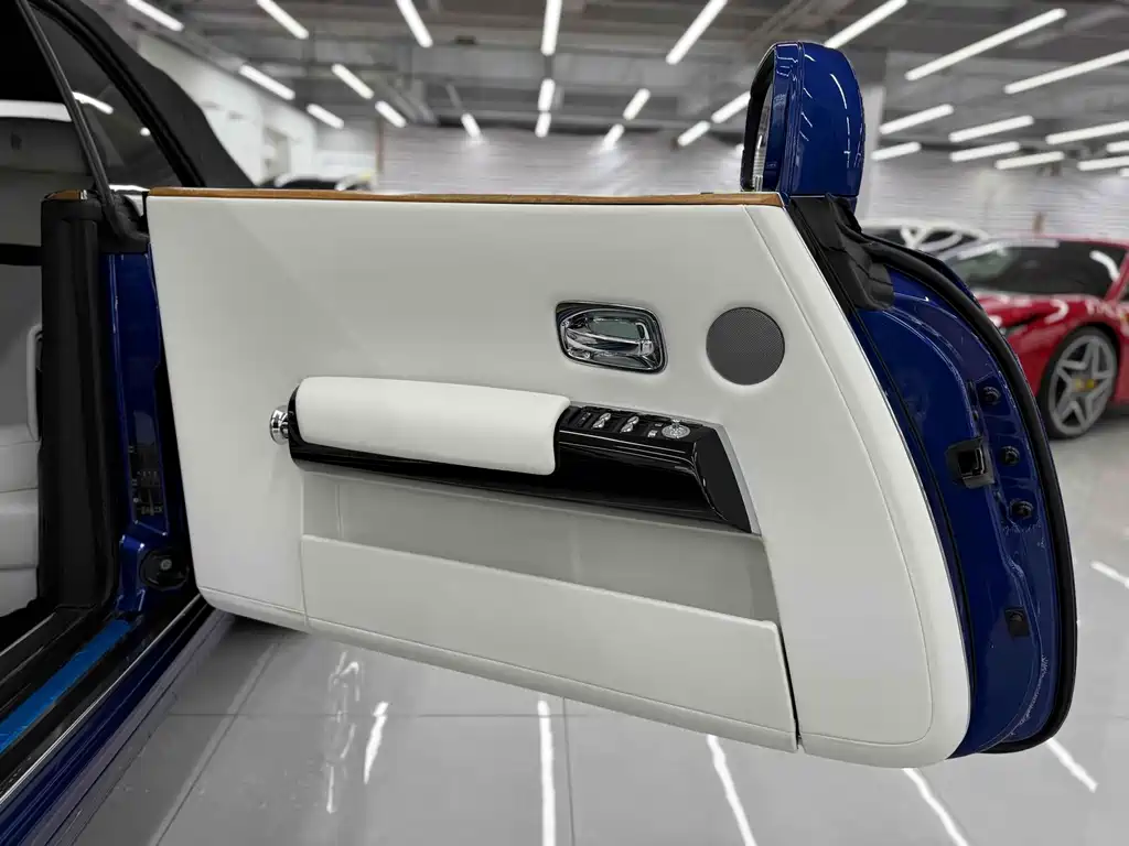 Rolls-Royce Phantom 2007 6.7L Soft-Top Convertible 2012 - thumbnail 19