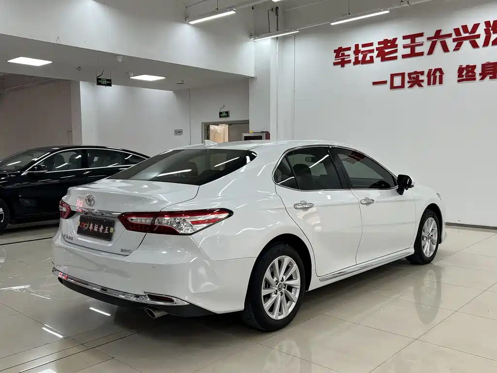 Toyota Camry 2023 2.0G Luxury Edition 2023 - thumbnail 4