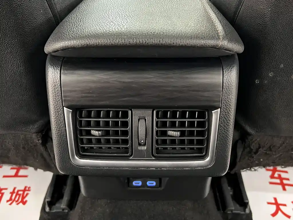 Toyota Camry 2023 2.0G Luxury Edition 2023 - thumbnail 14
