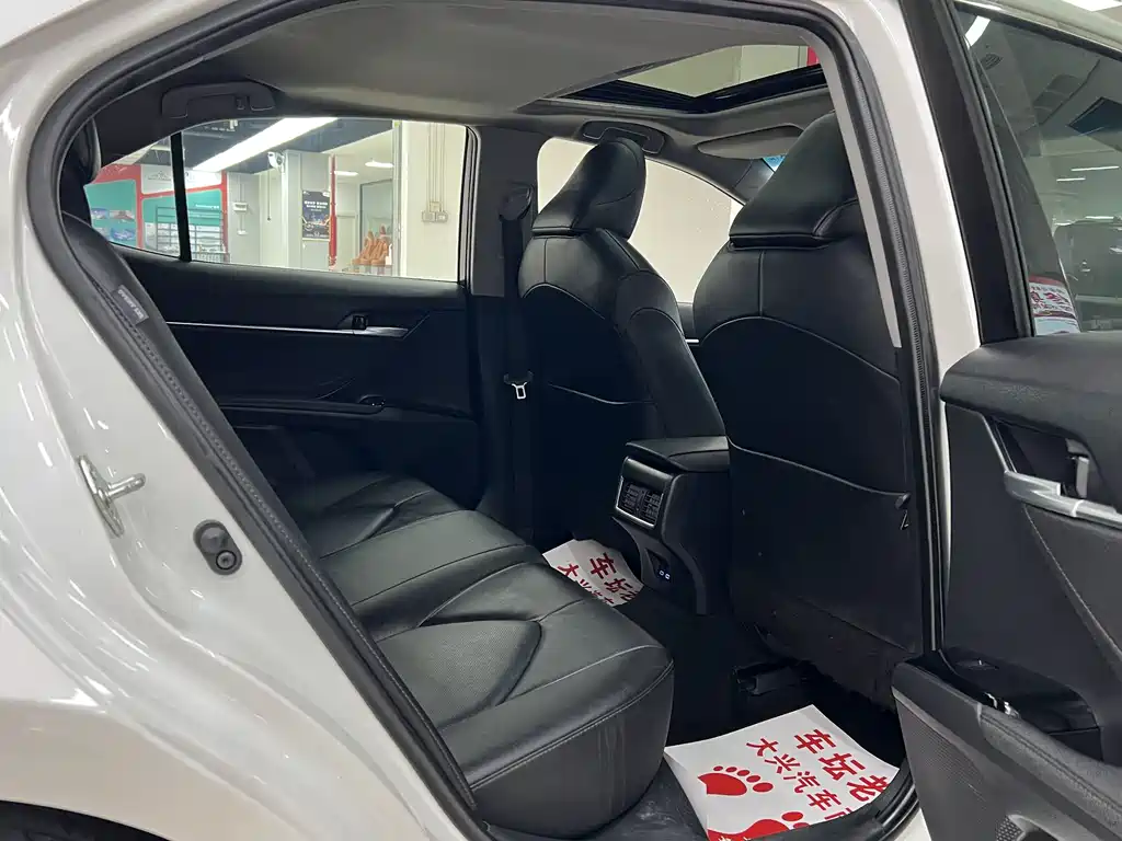 Toyota Camry 2023 2.0G Luxury Edition 2023 - thumbnail 15