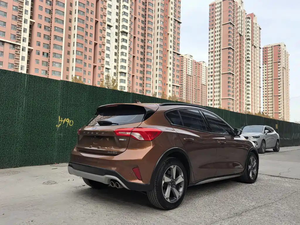 Ford Ford Focus Active 2020 EcoBoost 180 Automatic Trend Edition 2019 - thumbnail 6