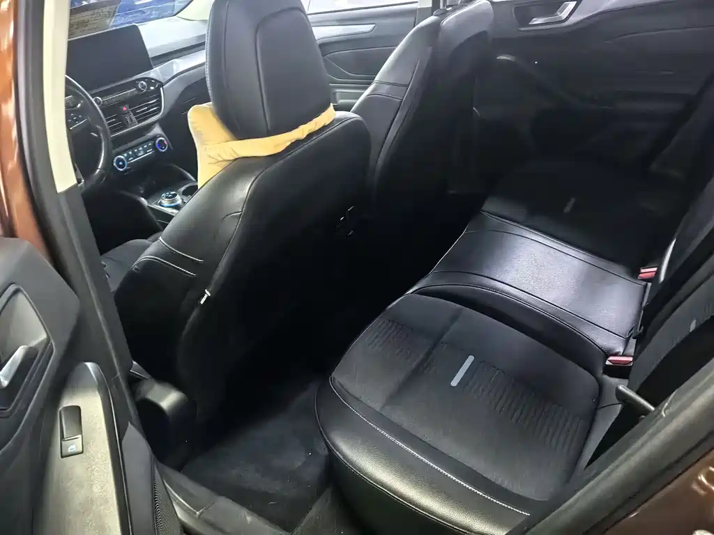 Ford Ford Focus Active 2020 EcoBoost 180 Automatic Trend Edition 2019 - thumbnail 18