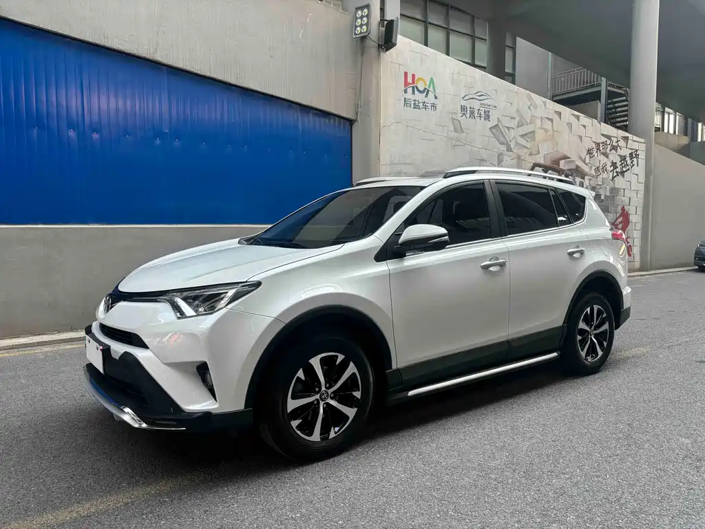 Toyota RAV4 2018 2.0L CVT 2WD Fashion X Edition 2018