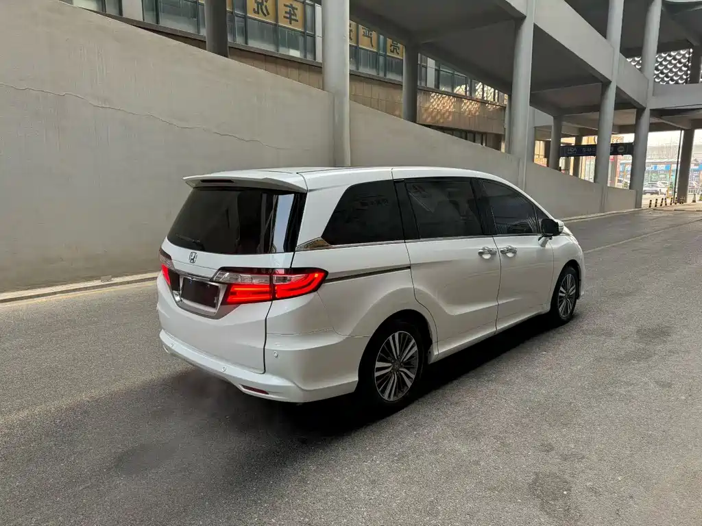 Honda Honda Odyssey 2018 2.4L Smart Enjoy Edition 2019 - thumbnail 5