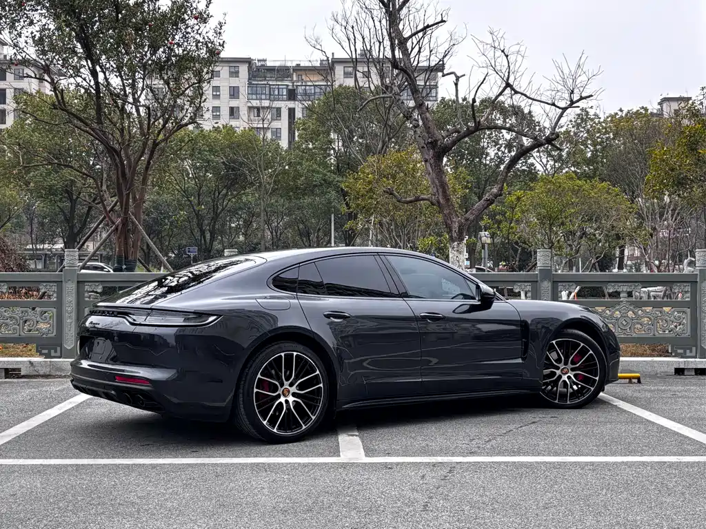 Porsche Porsche Panamera 2023 Platinum Edition 2.9T 2023 - thumbnail 5