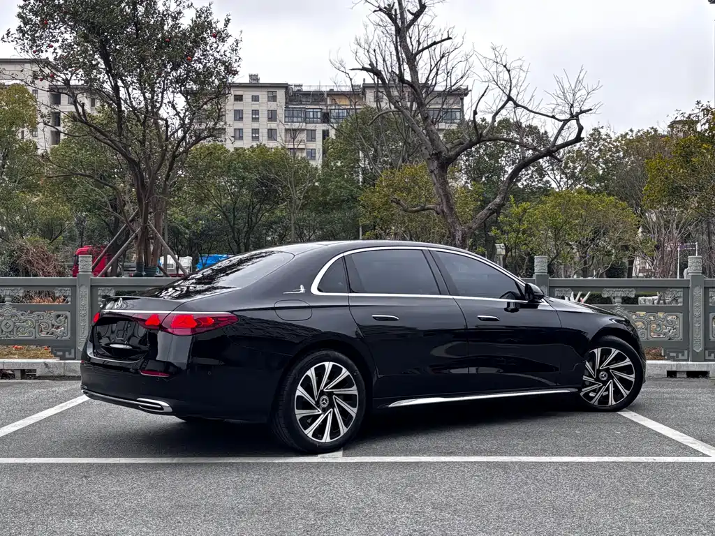 Mercedes-Benz Mercedes-Benz E-Class 2024 E 300 L Luxury Model 2024 - thumbnail 4