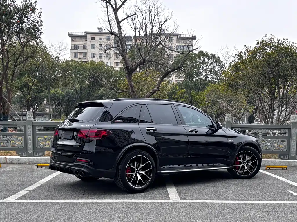 Mercedes-Benz Mercedes-Benz GLC AMG 2022 AMG GLC 43 4MATIC 2023 - thumbnail 4