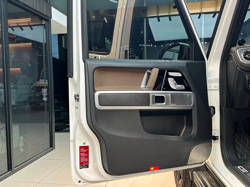 Mercedes-Benz Mercedes-Benz G-Class 2023 G 350 2023 - thumbnail 8