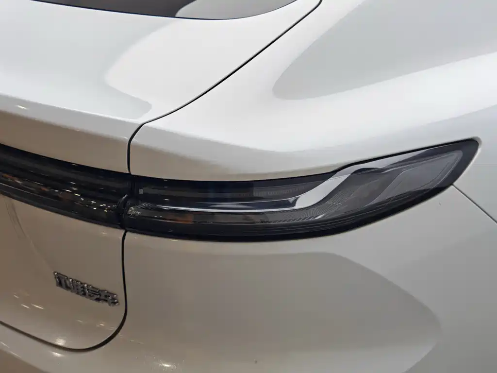 NIO NIO ET7 2022 75kWh 2023 - thumbnail 7