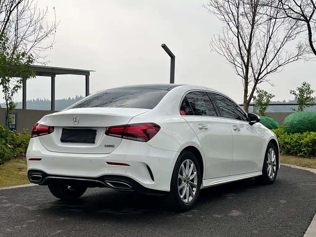 Mercedes-Benz Mercedes-Benz A-Class 2021 A 200 L Sport Sedan Fashion Edition 2021 - thumbnail 7