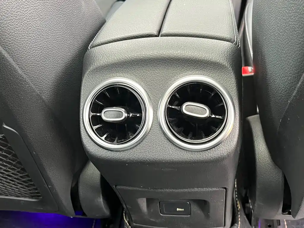 Mercedes-Benz Mercedes-Benz A-Class 2021 A 200 L Sport Sedan Fashion Edition 2021 - thumbnail 19