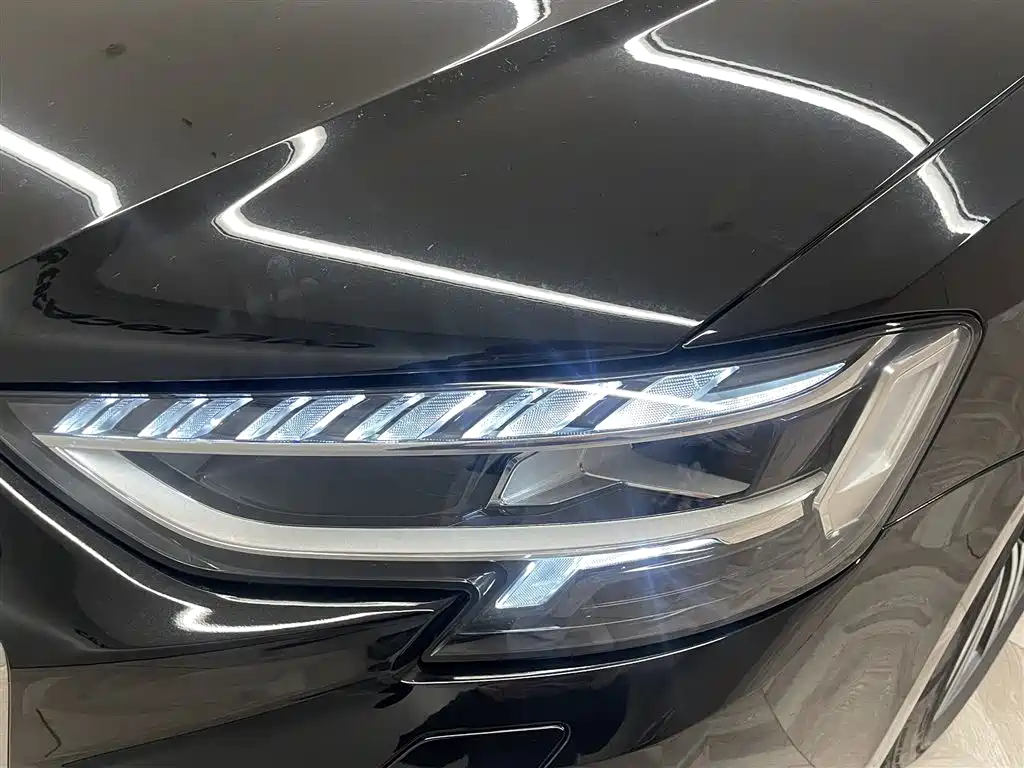 Audi Audi A8 2023 A8L 45 TFSI quattro Luxury Edition 2023 - thumbnail 9