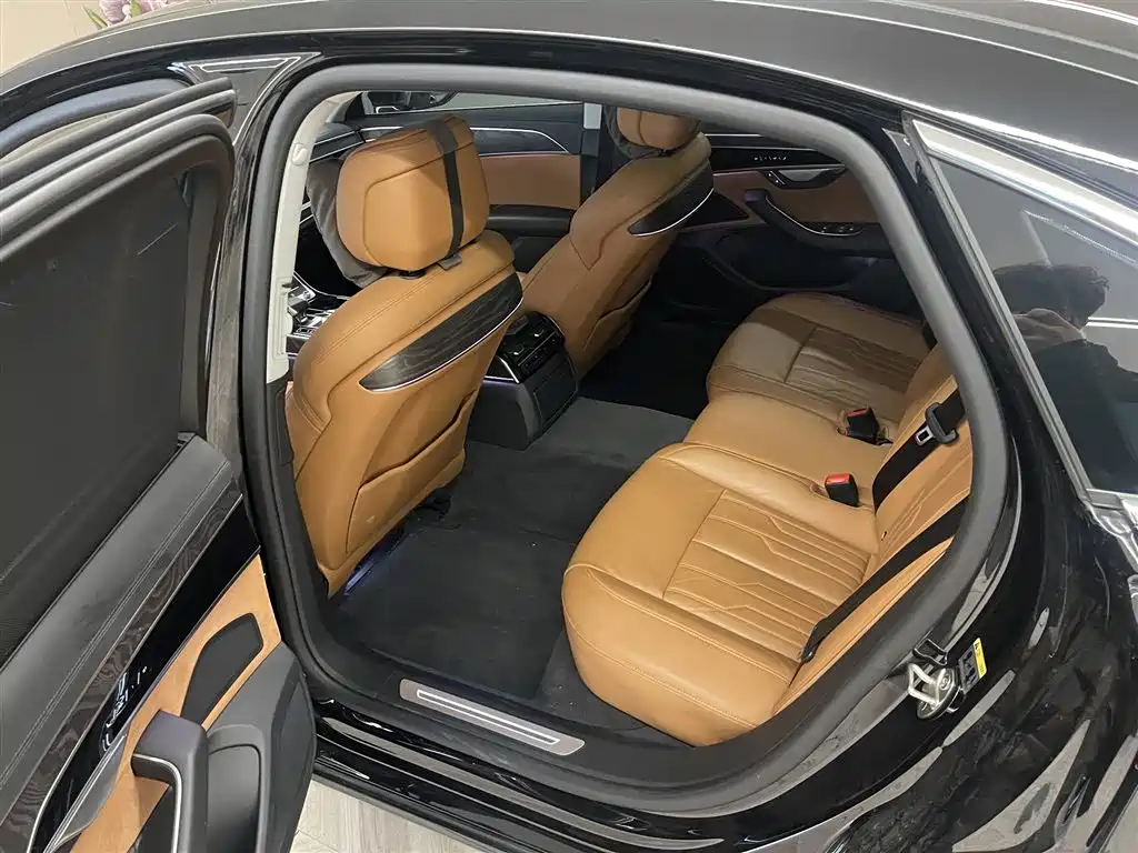 Audi Audi A8 2023 A8L 45 TFSI quattro Luxury Edition 2023 - thumbnail 25