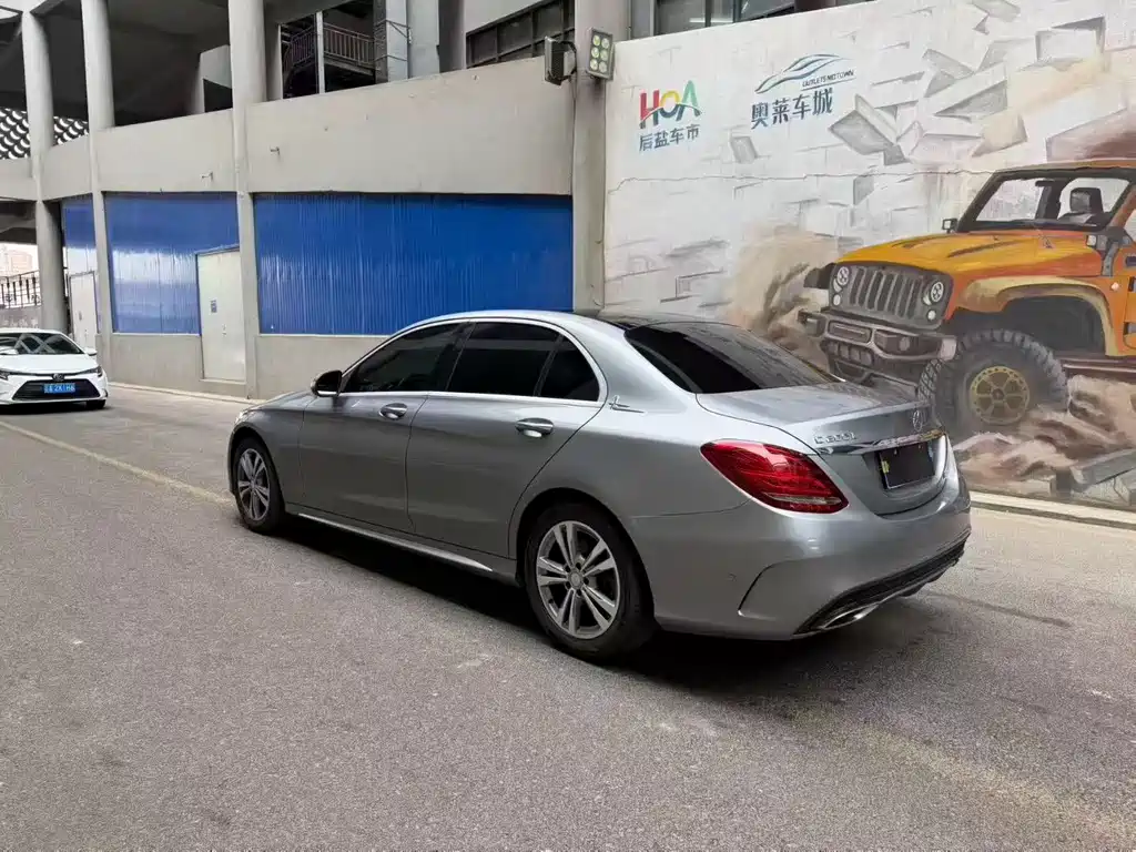 Mercedes-Benz Mercedes-Benz C-Class 2015 Model Year Facelift C 200 L Sport 2016 - thumbnail 4