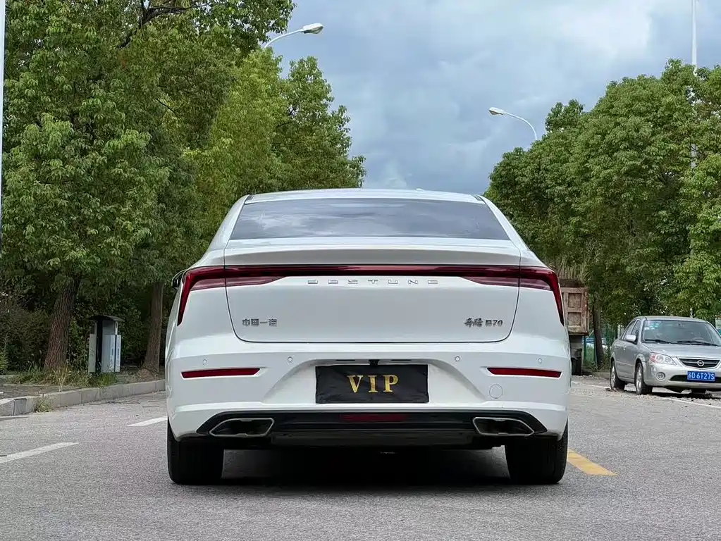Bestune Bestune B70 2022 Model Year Third Generation 1.5T Automatic Premium Edition 2023 - thumbnail 6
