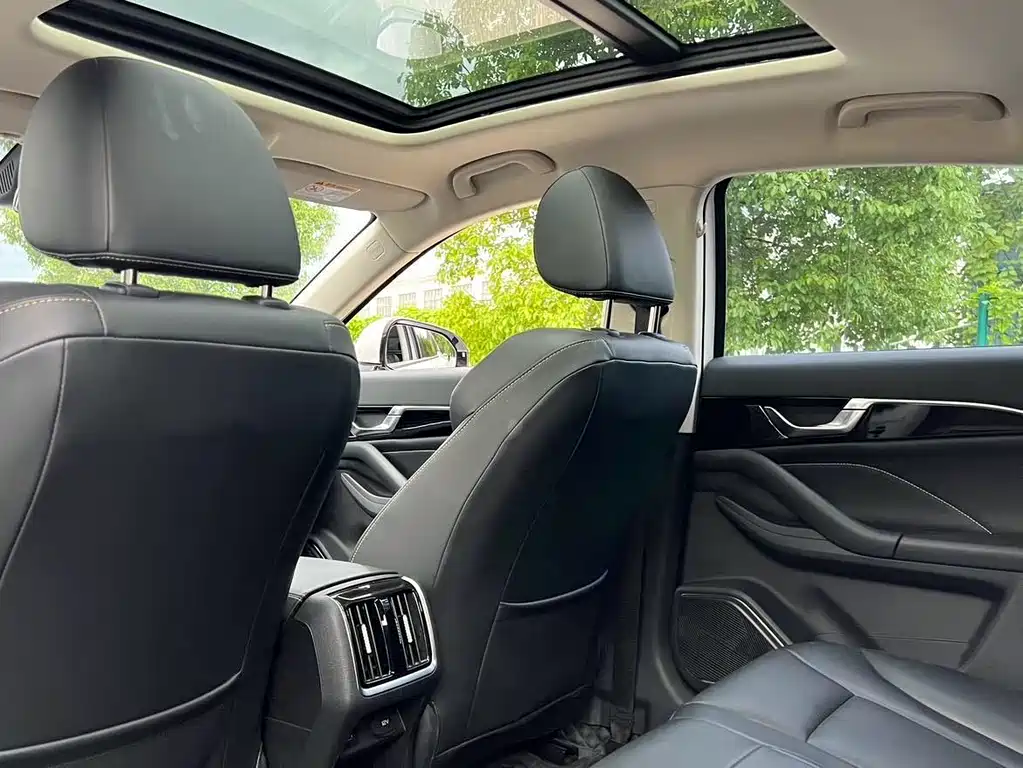 Bestune Bestune B70 2022 Model Year Third Generation 1.5T Automatic Premium Edition 2023 - thumbnail 8