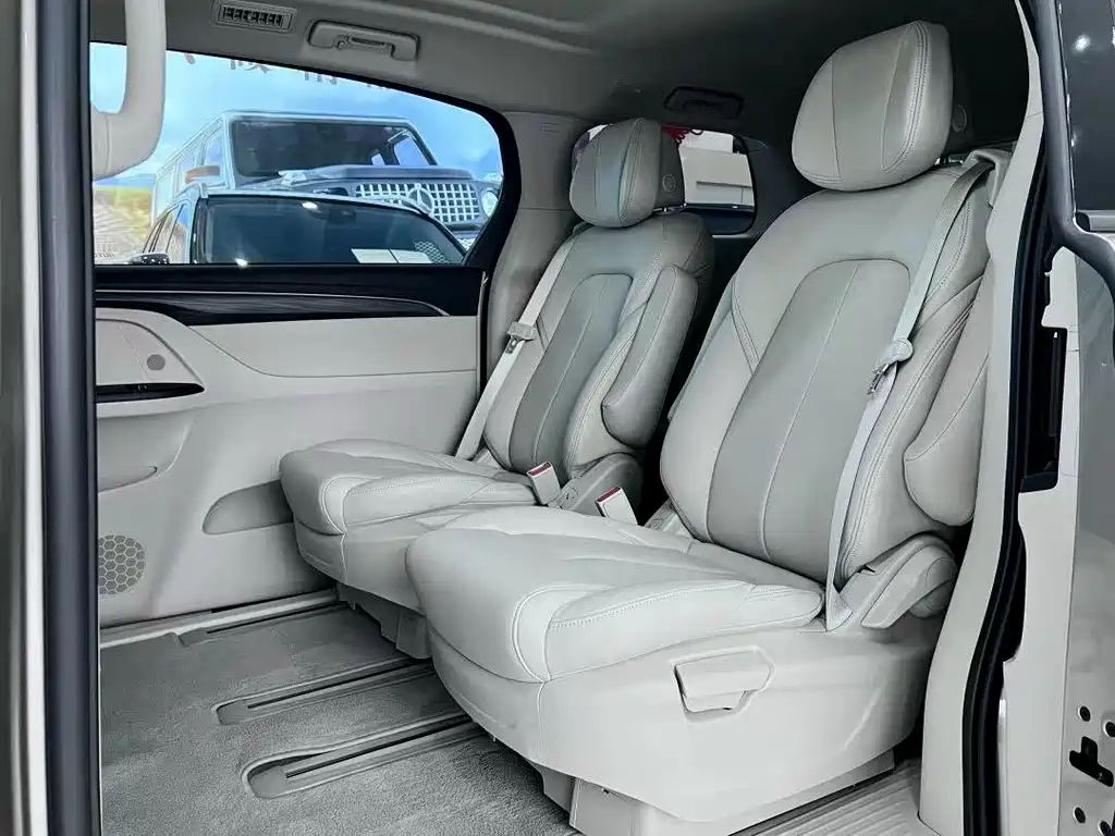 Buick Buick GL8 2023 ES Landmark Comfort 2024 - thumbnail 4