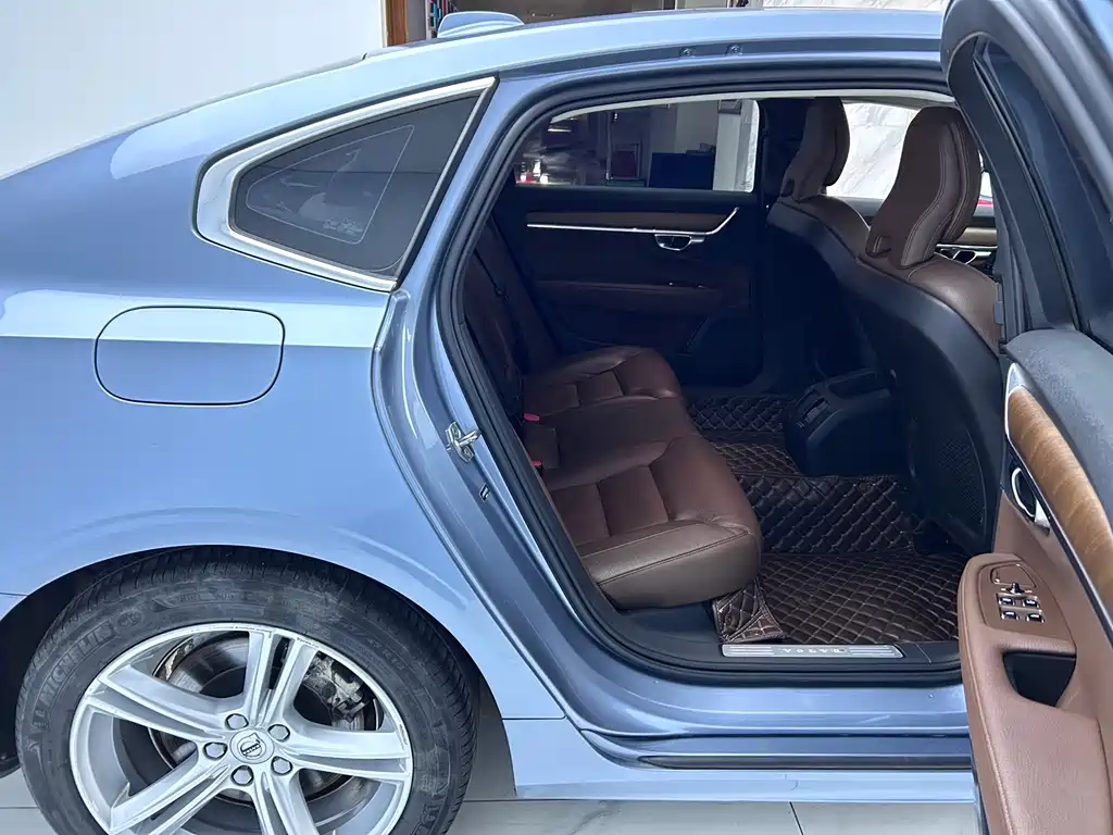 Volvo Volvo S90 2019 T5 Momentum 2019 - thumbnail 11