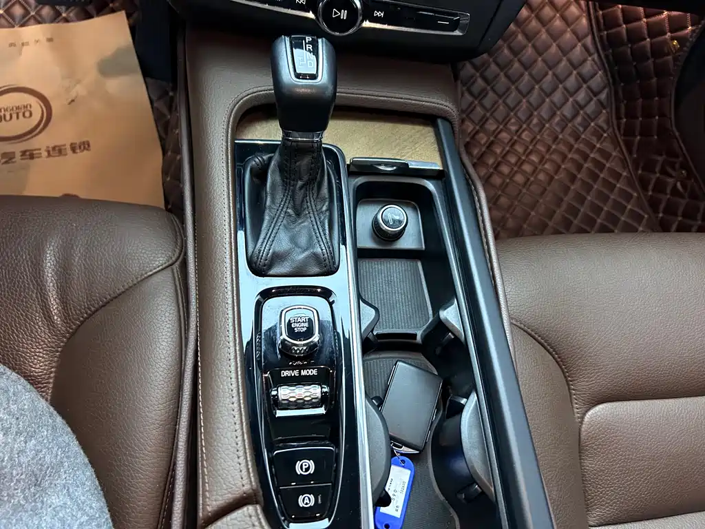 Volvo Volvo S90 2019 T5 Momentum 2019 - thumbnail 17