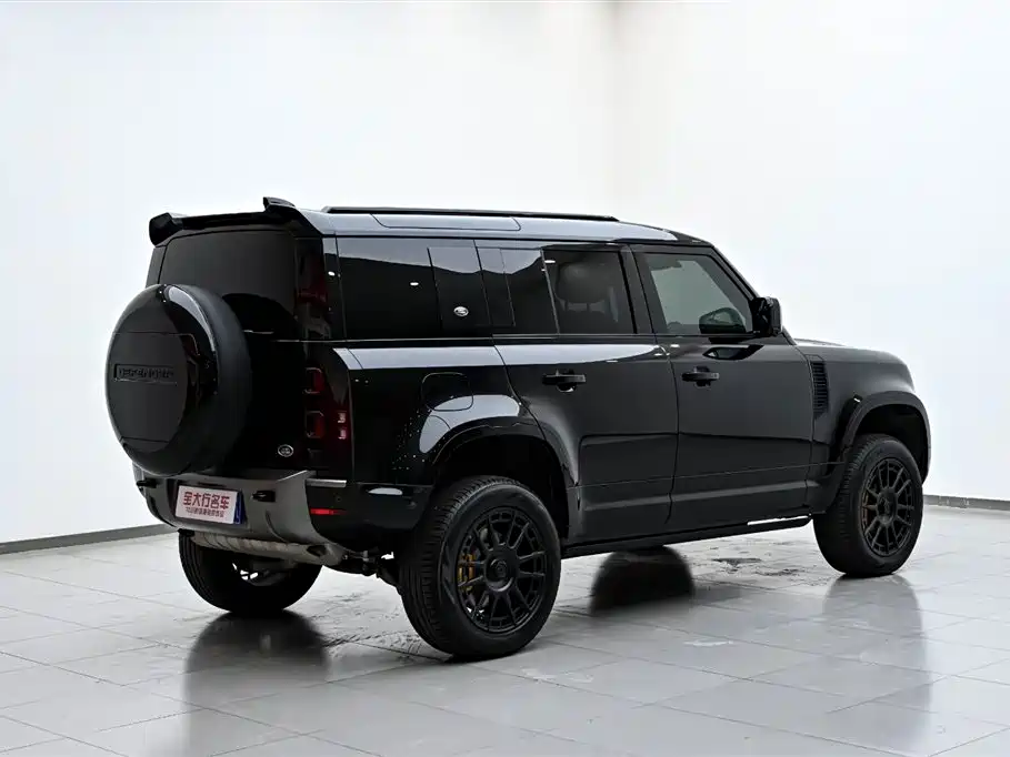 Land Rover Land Rover Defender 2024 110 3.0T P400 X-DYNAMIC HSE 2024 - thumbnail 7