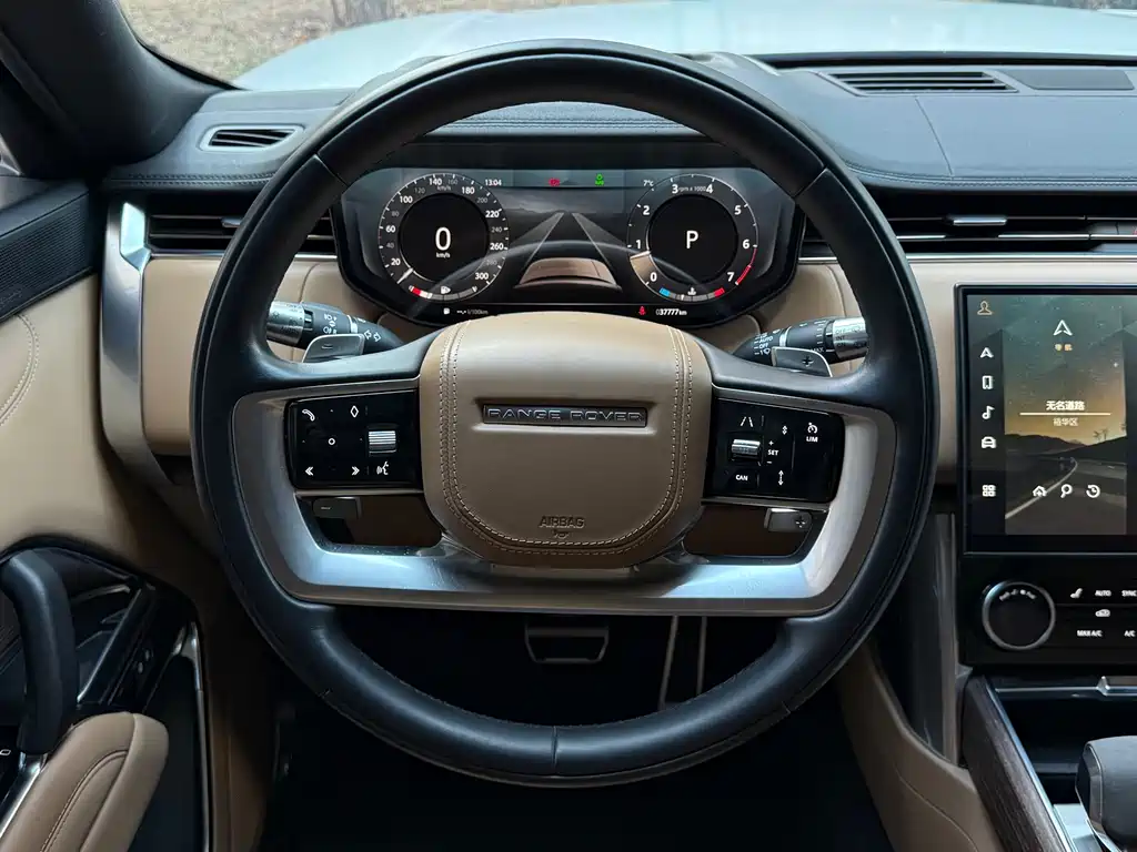 Land Rover Range Rover 2023 3.0 L6 400PS Vogue Long Wheelbase 2022 - thumbnail 13